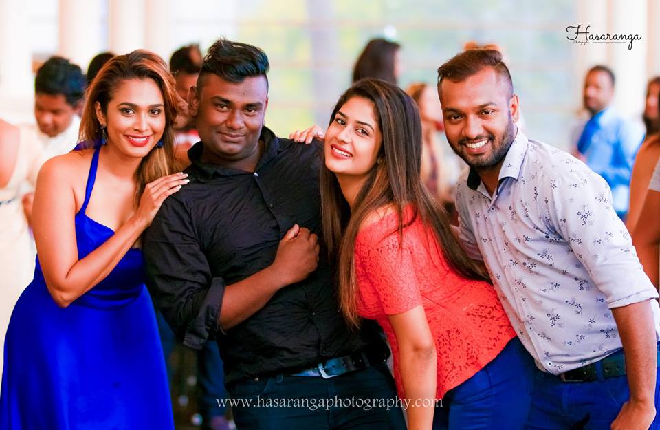 Mrs Srilanka 2016 Please bring love and Joy Udari Perera